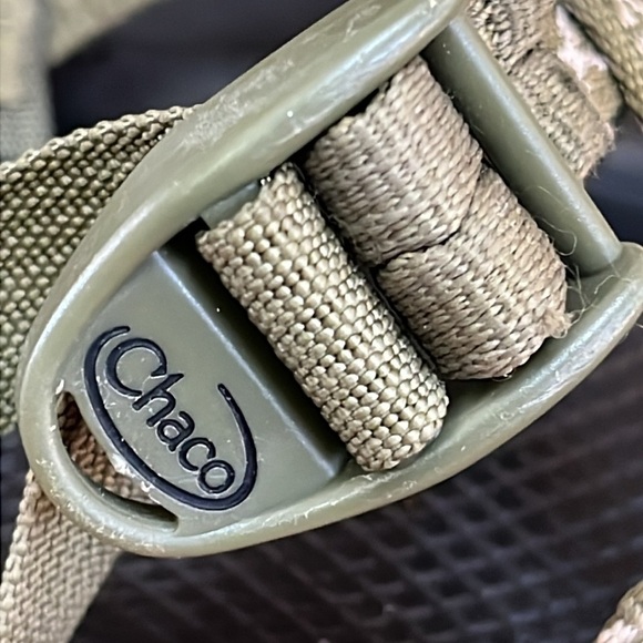Chaco Cloud Strappy green beige tan Toe Outdoor Sandals size 7 - Picture 9 of 13